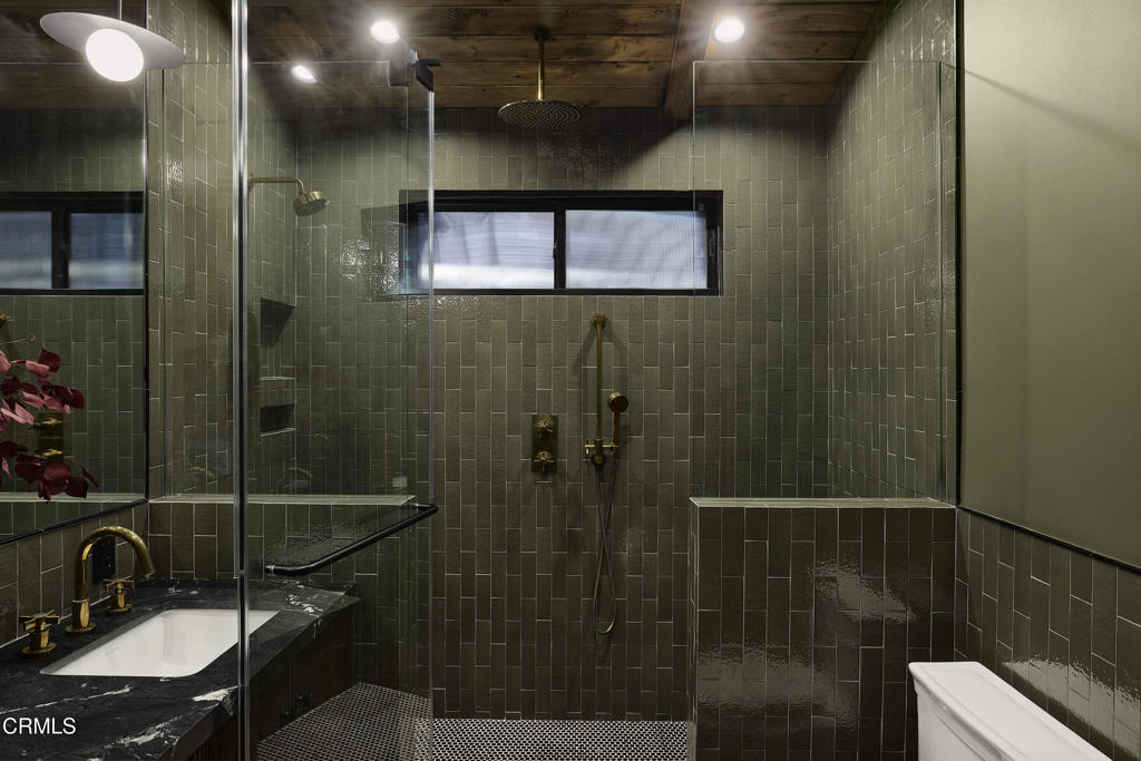 12406 La Maida Street