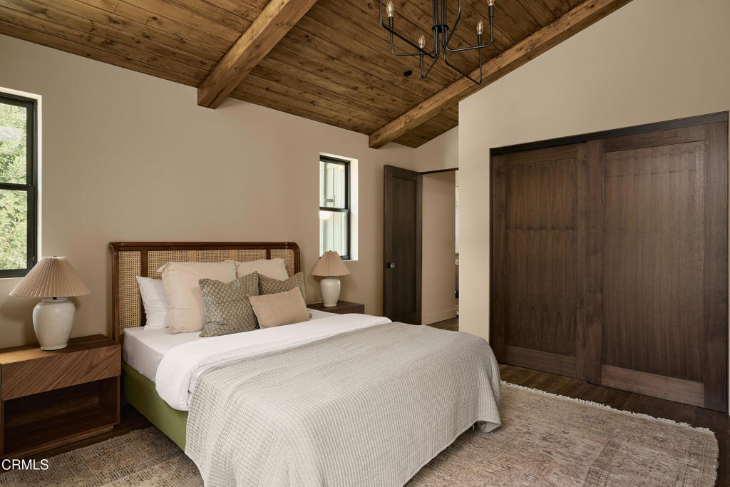 12406 La Maida Street