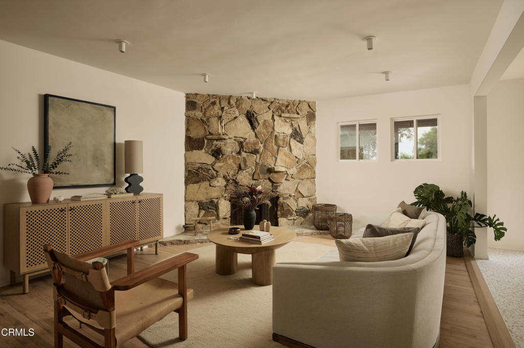 6002 Springvale Drive