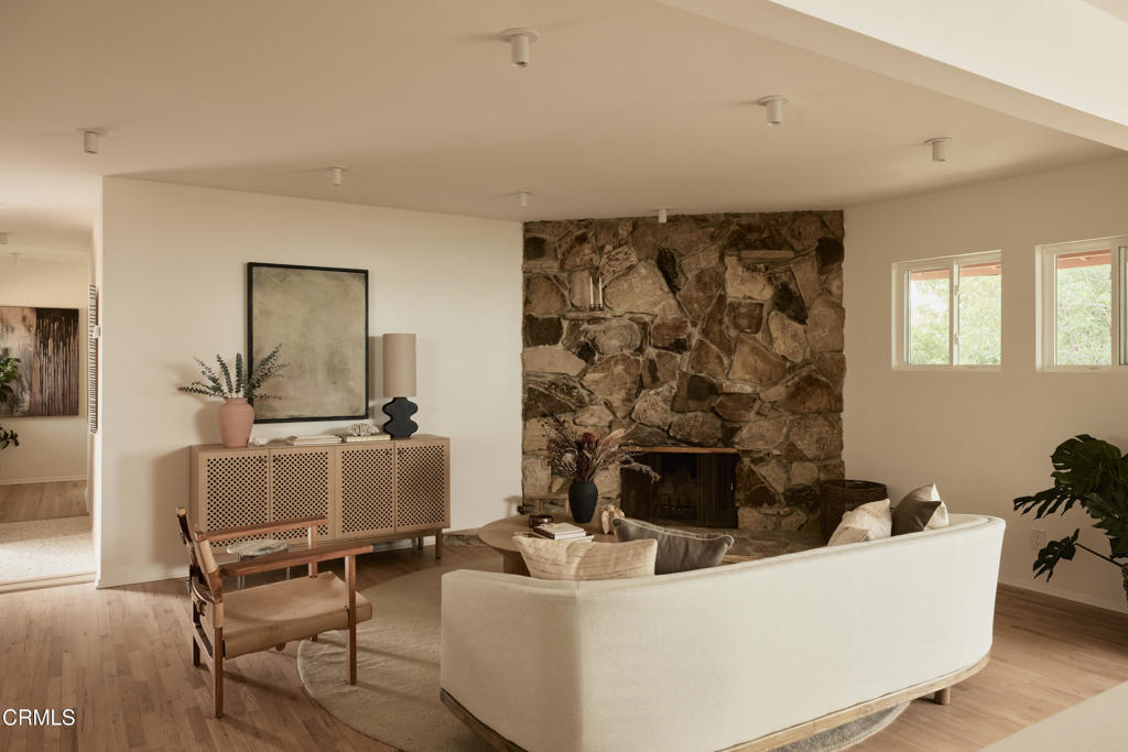 6002 Springvale Drive