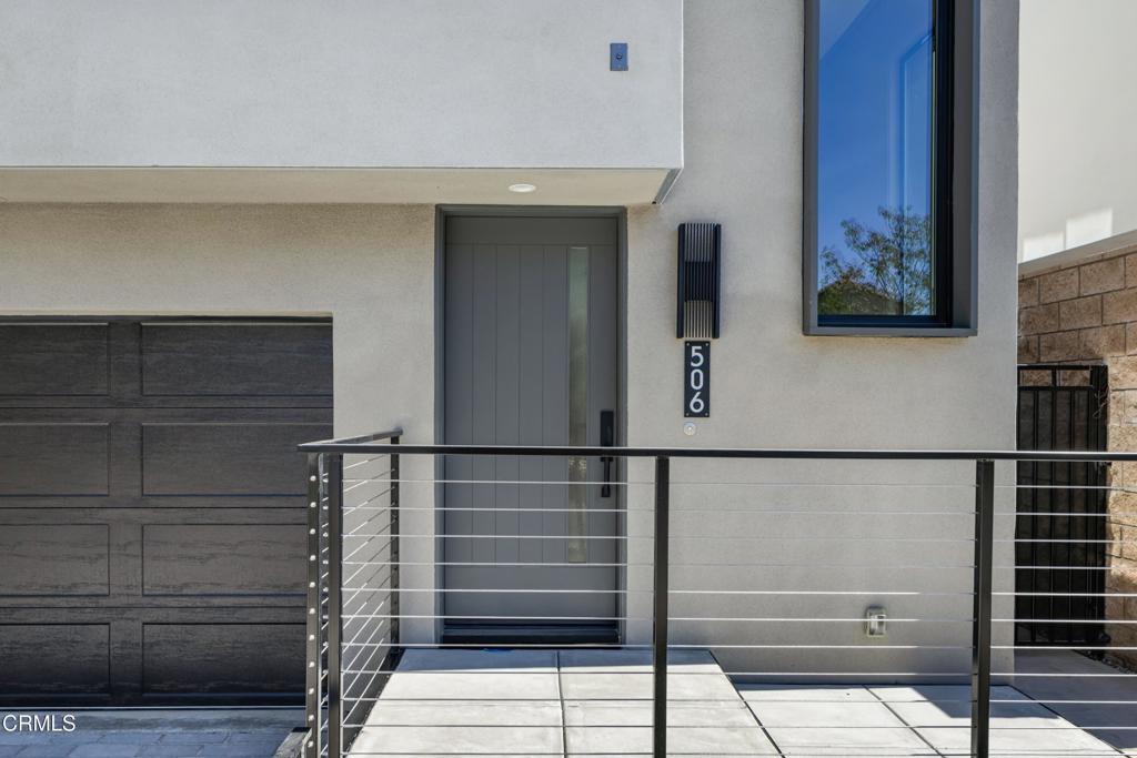 506 N Sycamore Avenue