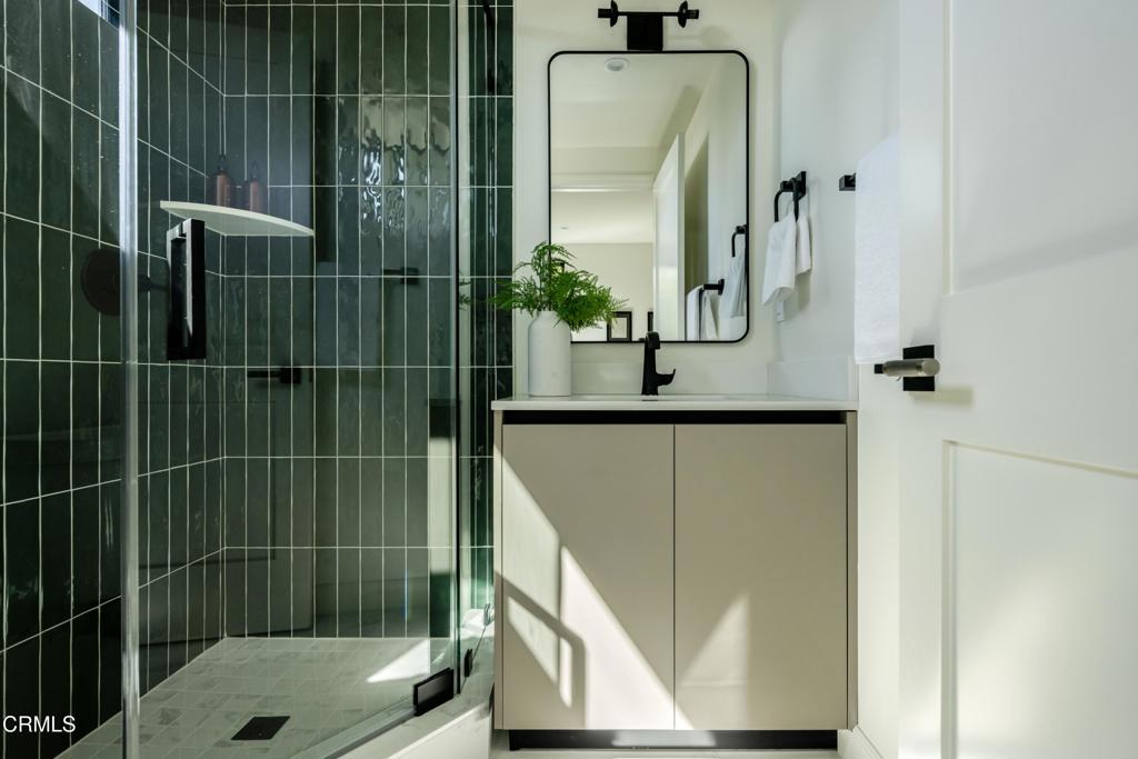 506 N Sycamore Avenue