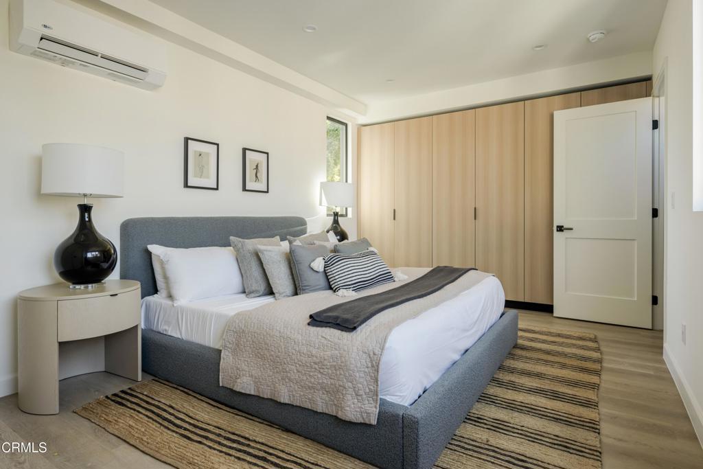 508 N Sycamore Avenue