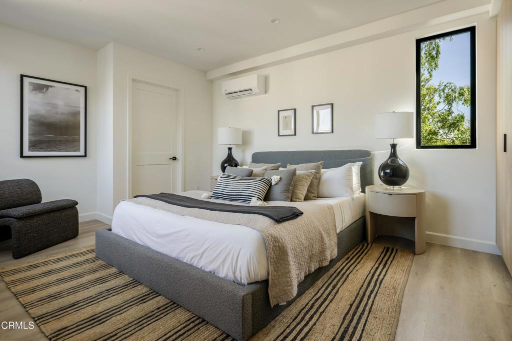 510 N Sycamore Avenue