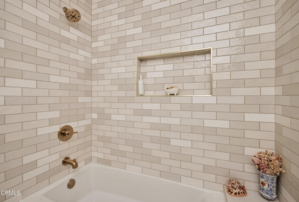 2819 Frederick Street