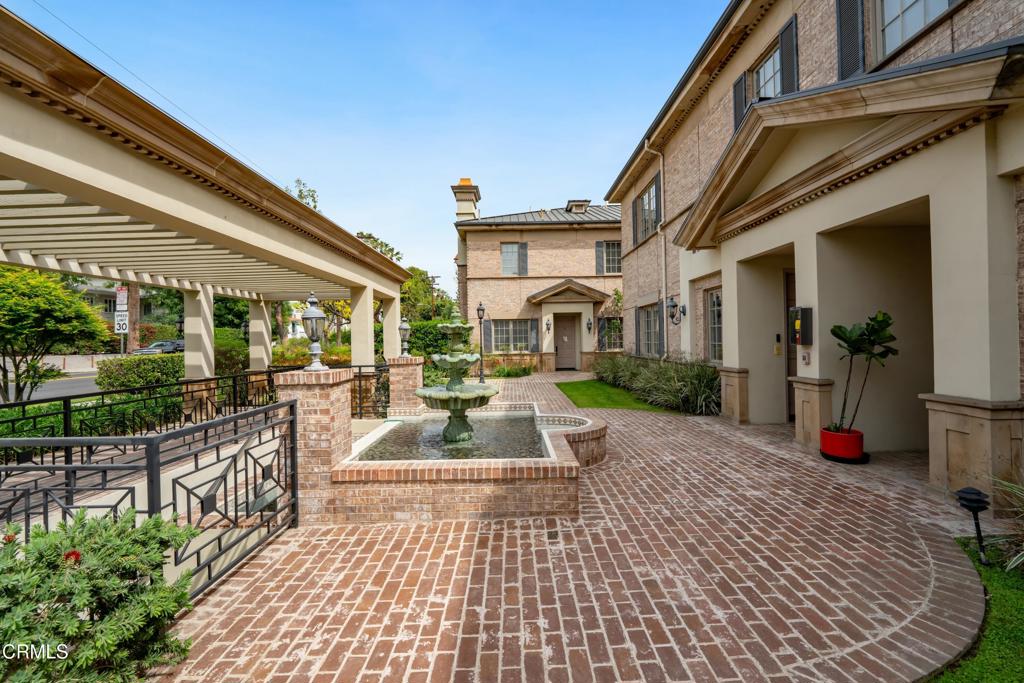 600 S Orange Grove Boulevard 5