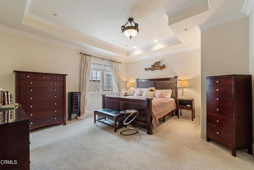 600 S Orange Grove Boulevard 5