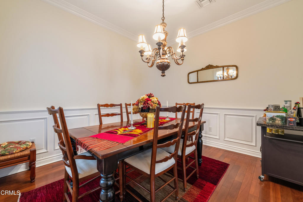 600 S Orange Grove Boulevard 5