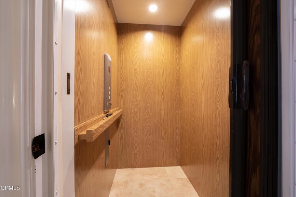 600 S Orange Grove Boulevard 5