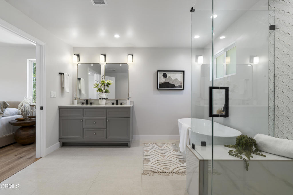 2224 Hollis Lane