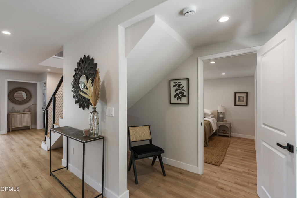 2224 Hollis Lane