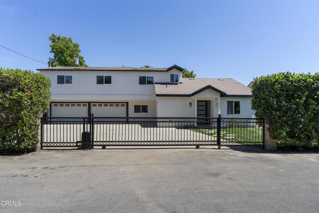 2224 Hollis Lane