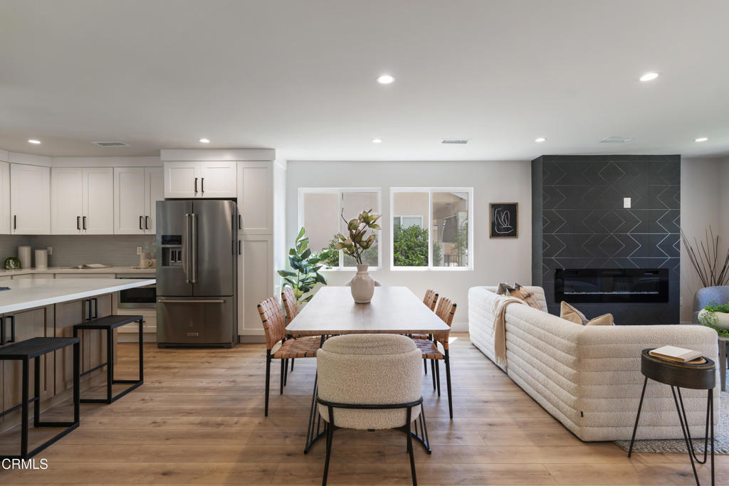 2224 Hollis Lane
