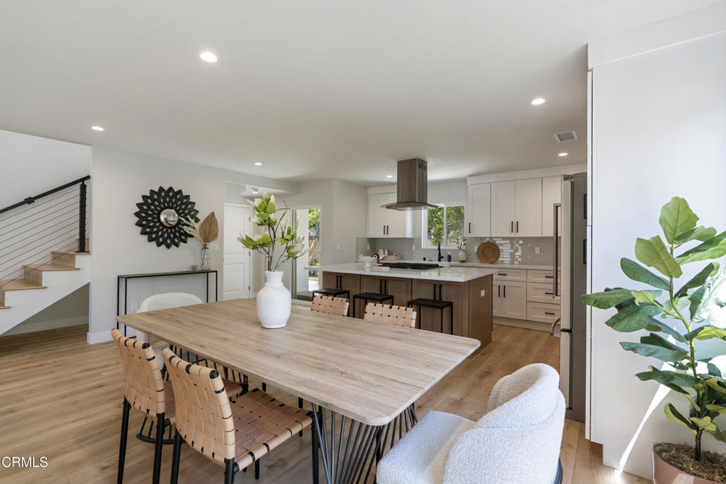 2224 Hollis Lane