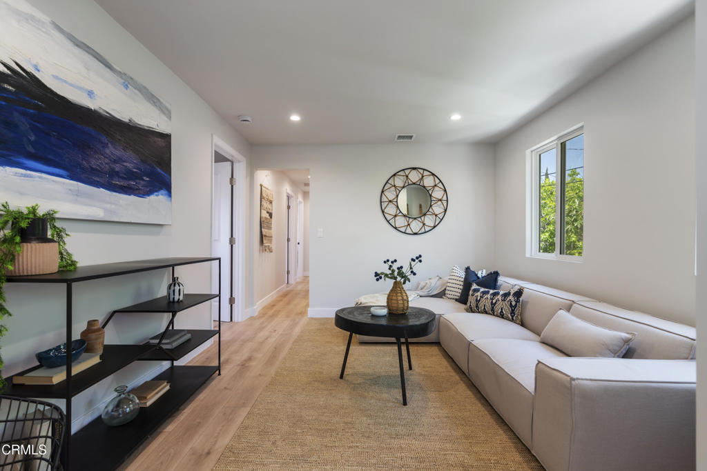 2224 Hollis Lane