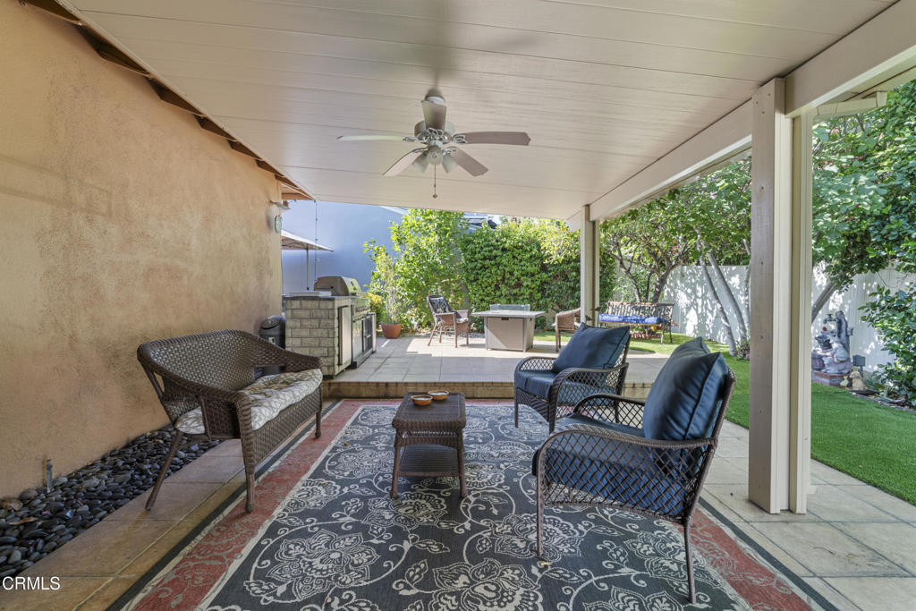 2145 Las Lunas Street