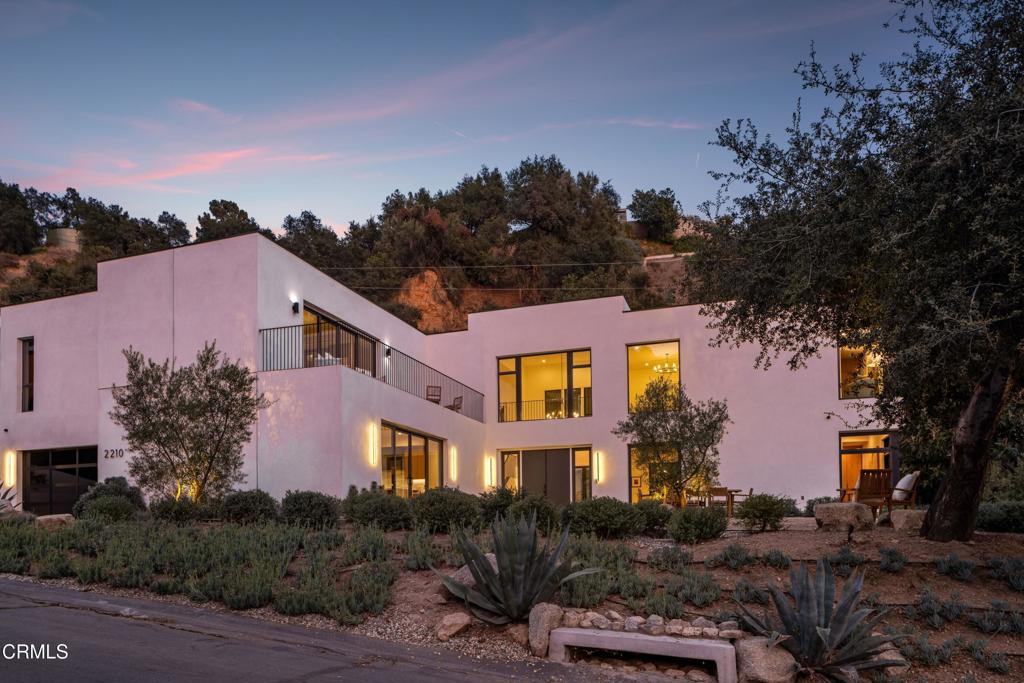 2210 Kinneloa Canyon Road