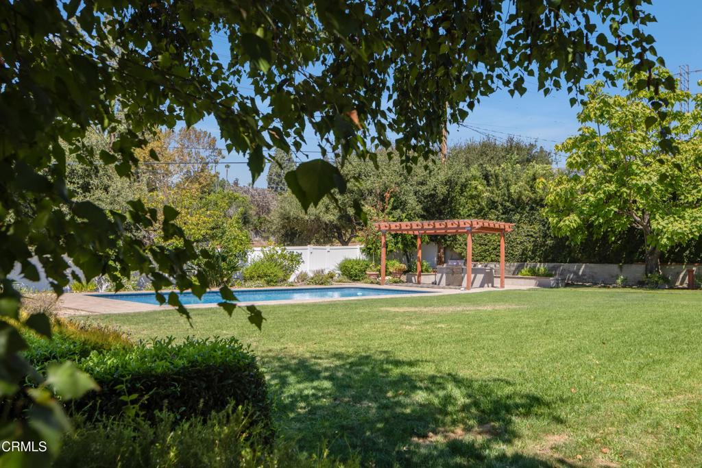 4817 Fairlawn Drive