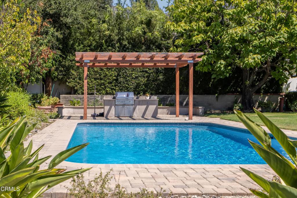 4817 Fairlawn Drive