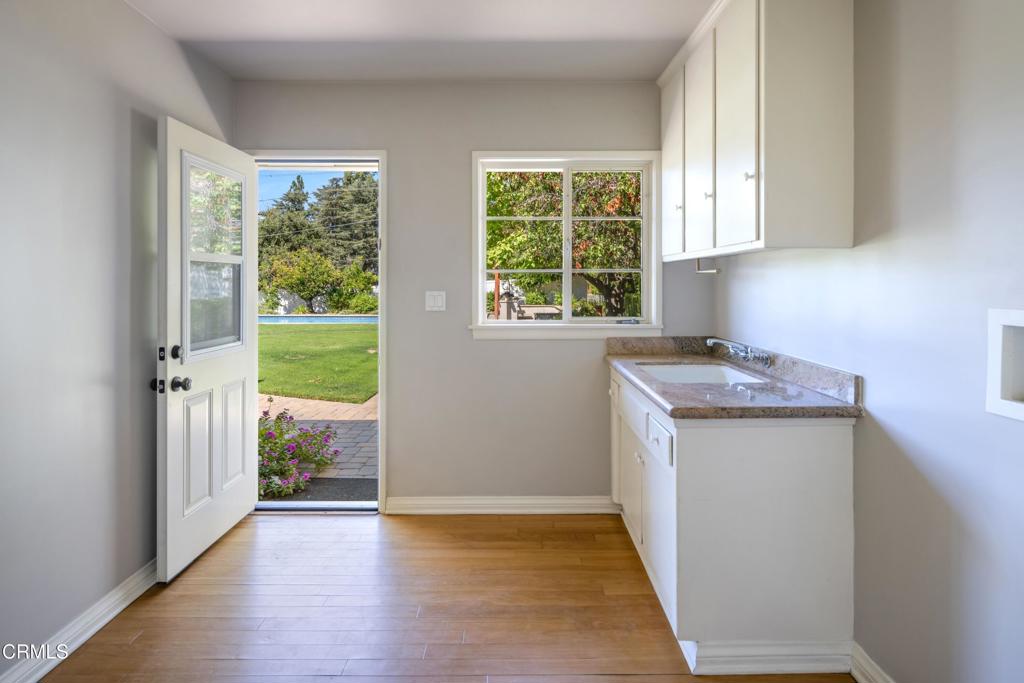 4817 Fairlawn Drive