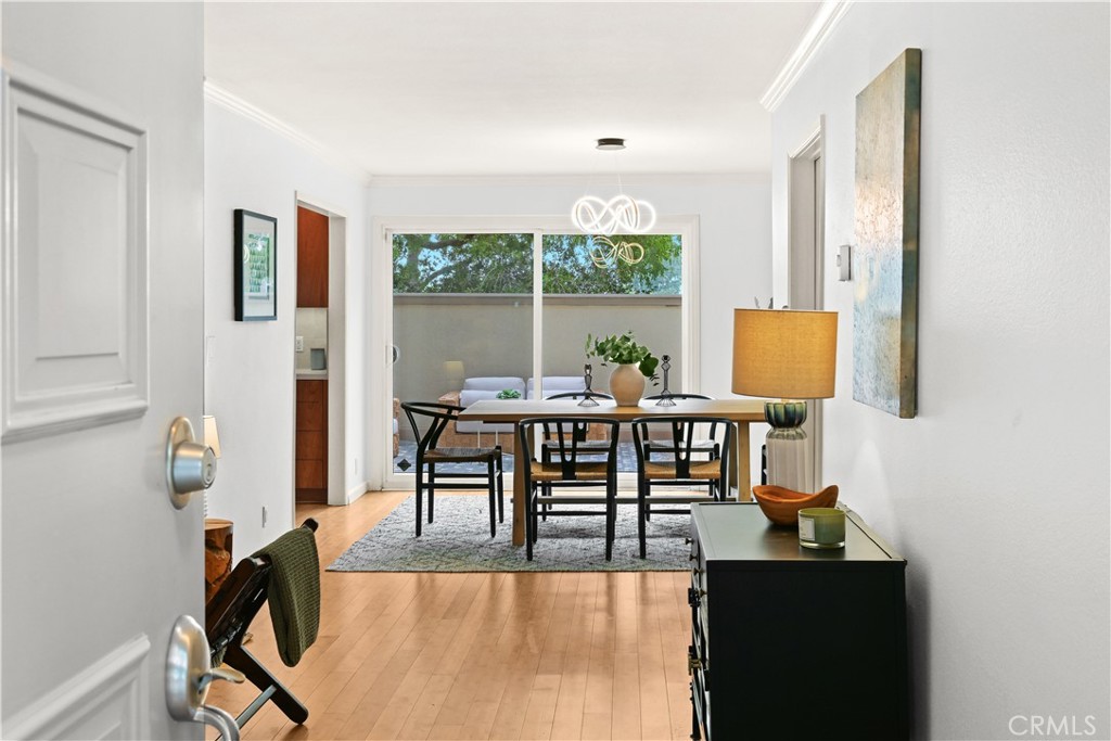 2439 Loma Vista Street