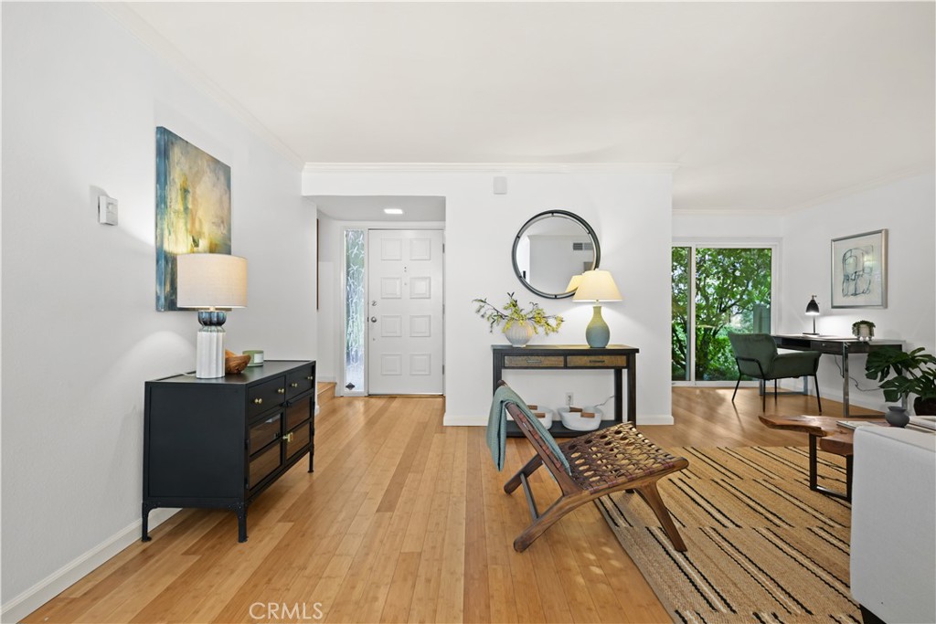 2439 Loma Vista Street