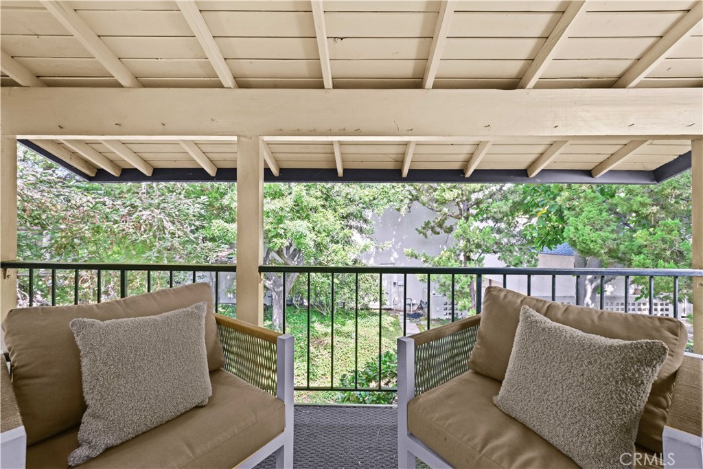 2439 Loma Vista Street