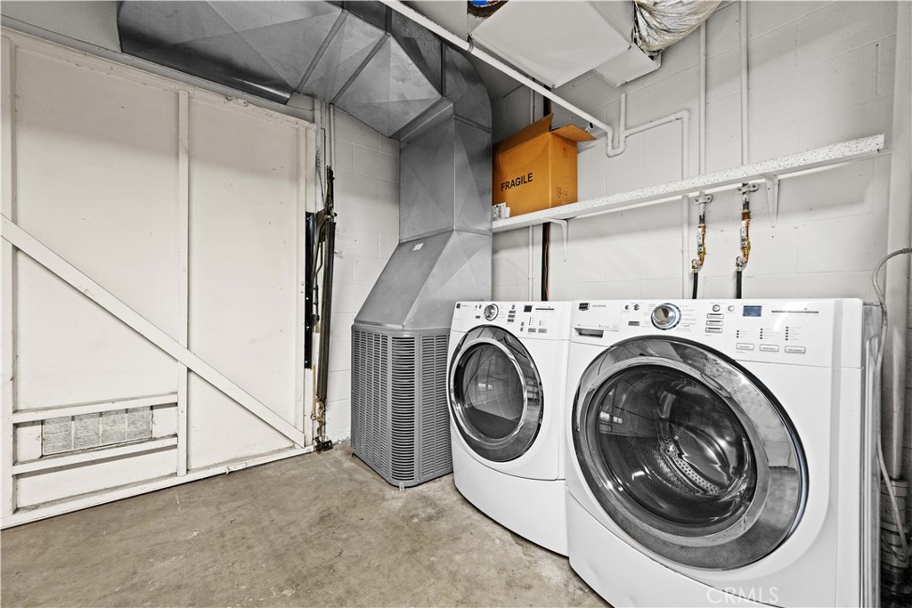 2439 Loma Vista Street