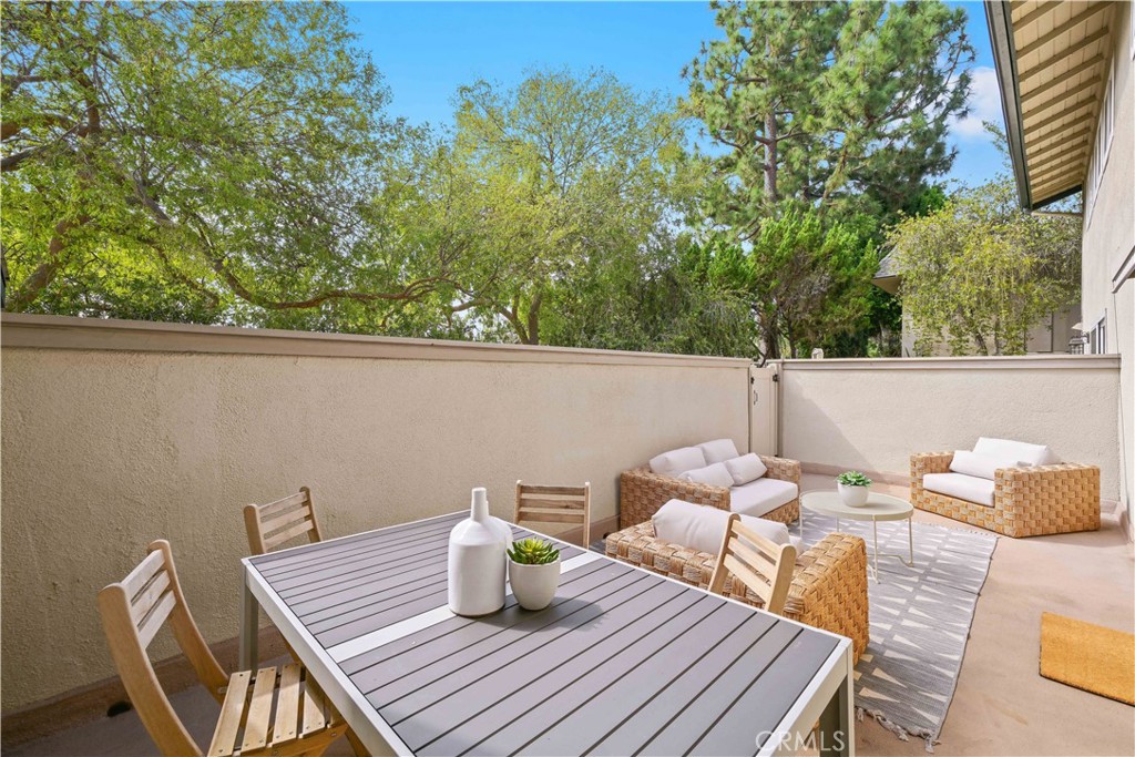 2439 Loma Vista Street