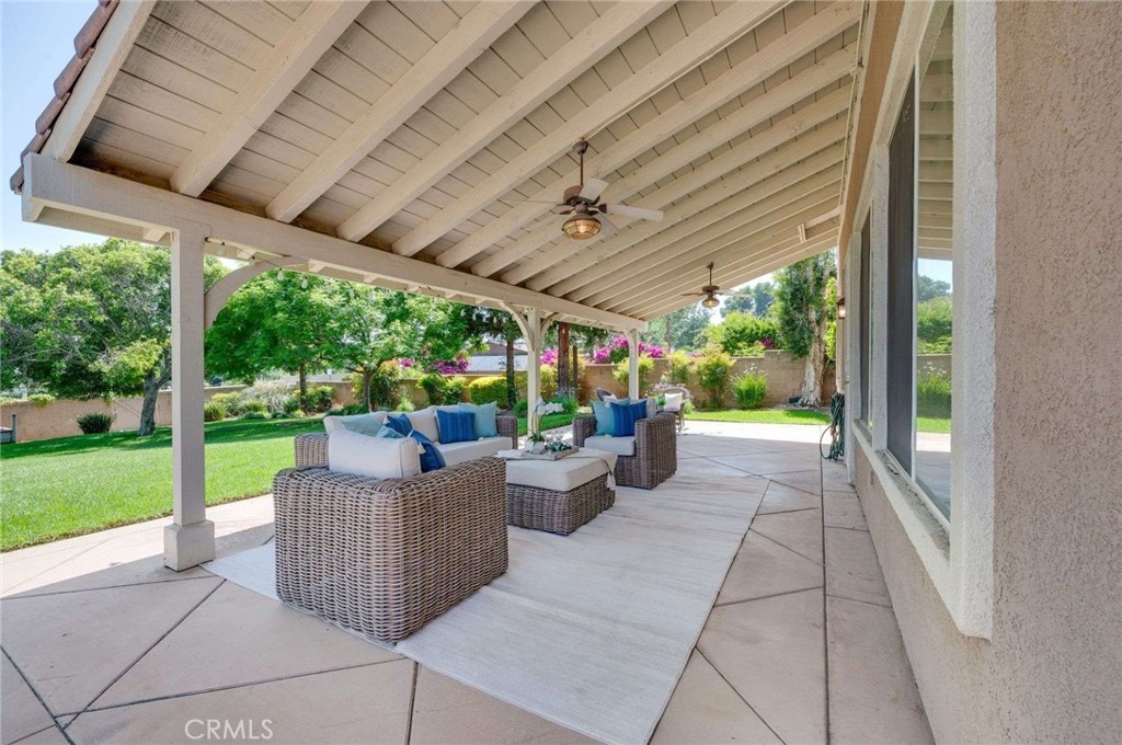 8911 Mustang Road