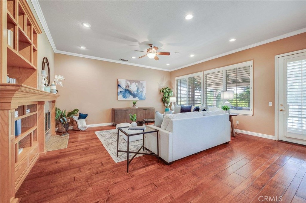 8911 Mustang Road