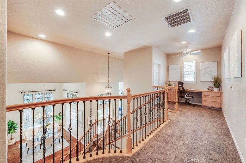8911 Mustang Road