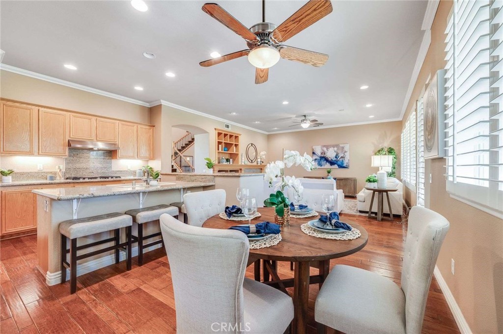 8911 Mustang Road