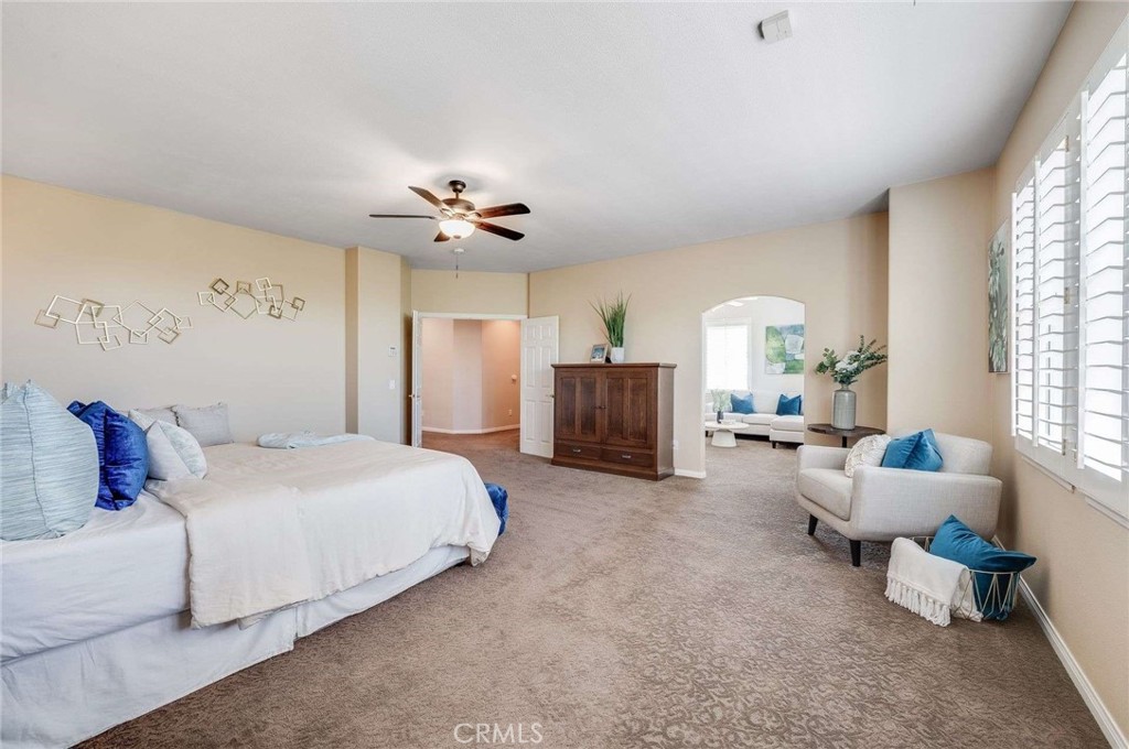 8911 Mustang Road