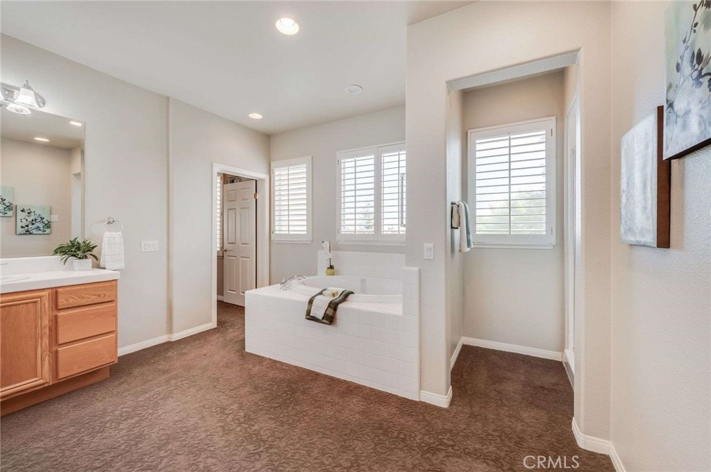 8911 Mustang Road