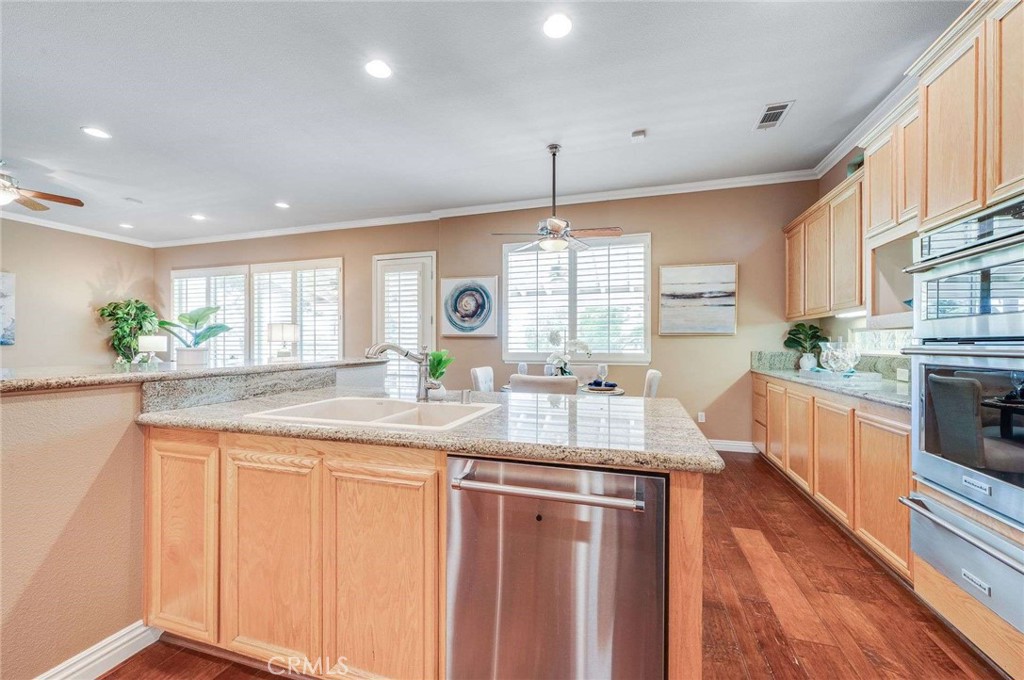 8911 Mustang Road