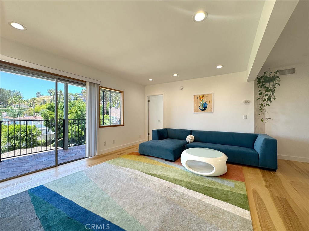2307 El Contento Drive