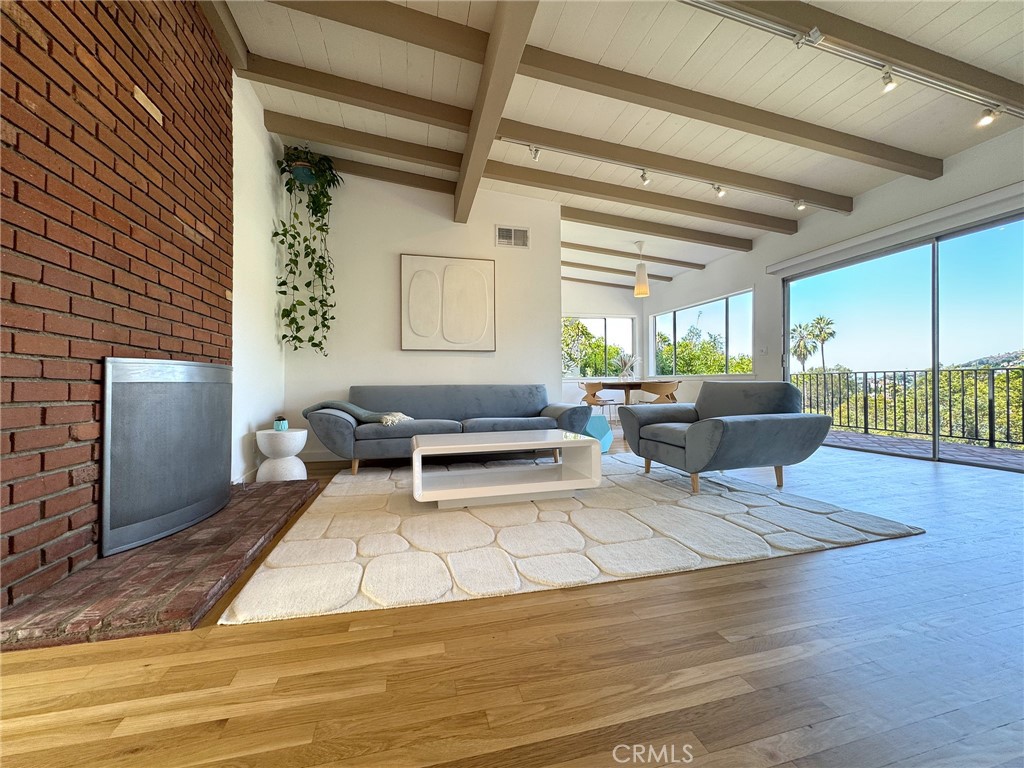 2307 El Contento Drive