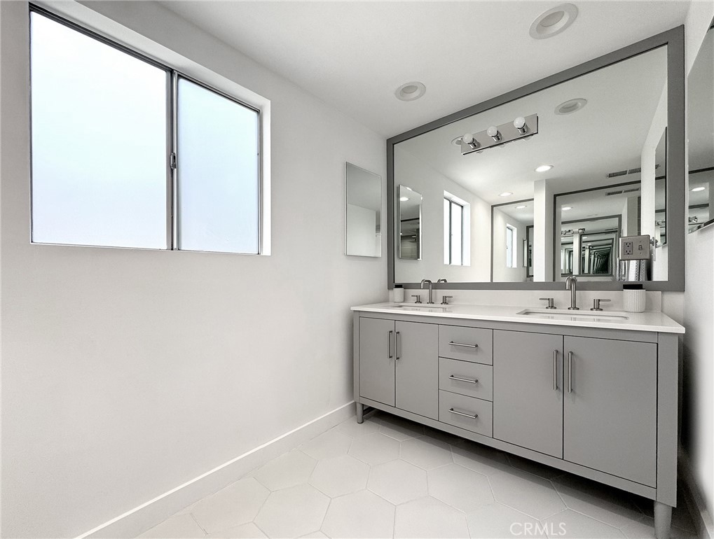 2307 El Contento Drive