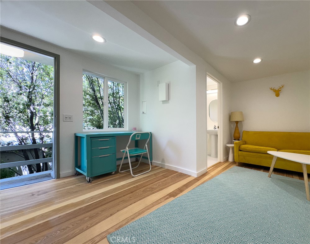 2307 El Contento Drive