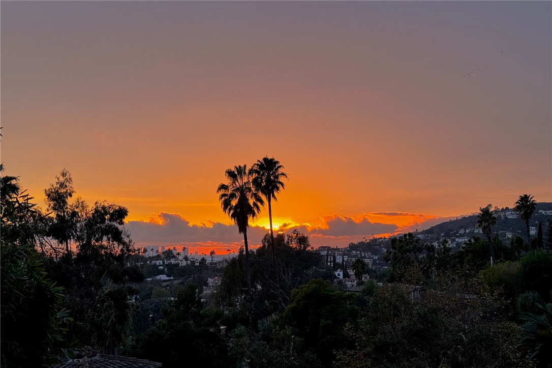 2307 El Contento Drive