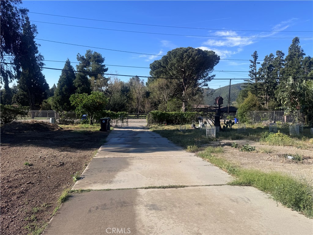 17782 W Kenwood
