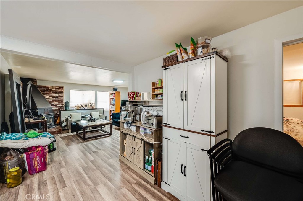 17782 W Kenwood