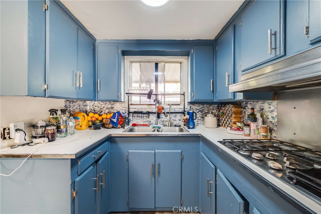 17782 W Kenwood