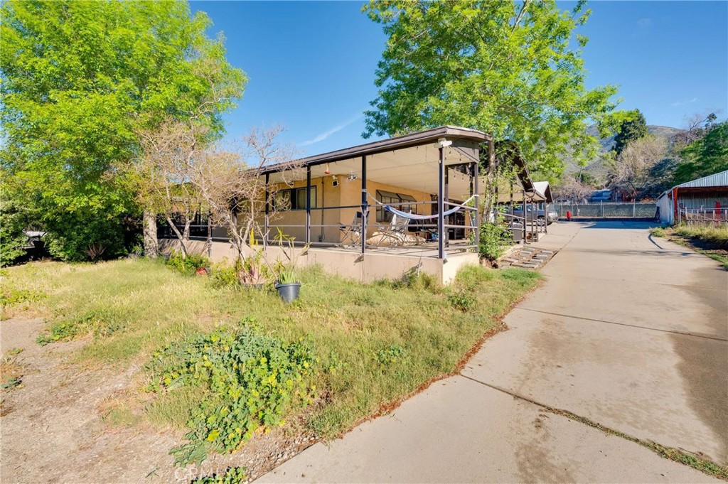 17782 W Kenwood