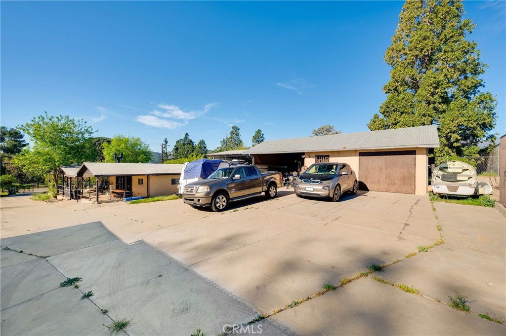 17782 W Kenwood