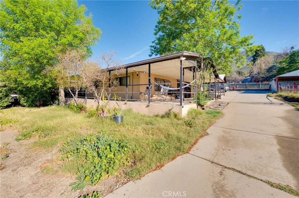 17782 W Kenwood