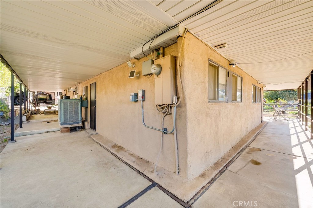 17782 W Kenwood