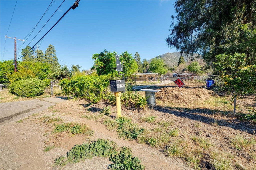 17782 W Kenwood