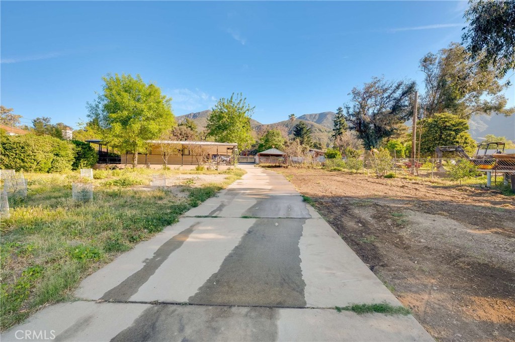 17782 W Kenwood